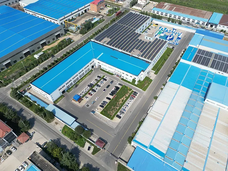 11W Radical Run Inflatable Obstacle Course